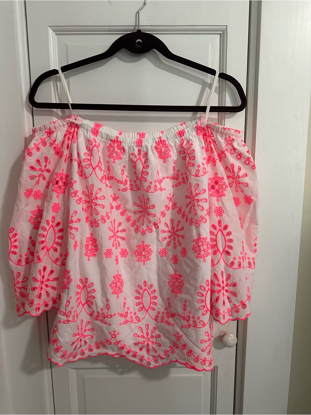 Lilly Pulitzer Laurenne White Off-Shoulder Blouse with Coral Embroidery - Picture 2 of 3